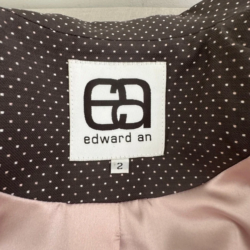 Edward an‎ Trench Coat with Pink/White Dots Pleated